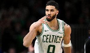 九游体育-霍勒迪波津霍福德缺阵！绿军VS热火先发：双探花VS希罗&amp;阿德巴约