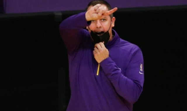 九游体育-进攻滞塞内线防守全面崩盘 沃格尔赛后成众矢之的