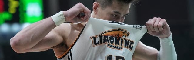 九游网-【现场】冠军之夜突袭野球场 郭艾伦表态愿终老辽篮