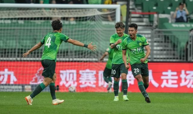 九游网-6比2！前8场只进7球的国安过大年 斯坦利换阵成功